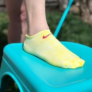 Pair of Nike Yellow Tie Dyed No-Show Socks 🍋